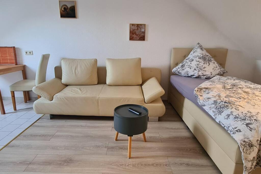 Ganze 2-Raum Ferienwohnung Links Baderitz Zewnętrze zdjęcie